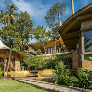 Роскошные виллы в Soneva Kiri - 3 Bedroom Beach Pool Reserve - Открытая гостиная зона